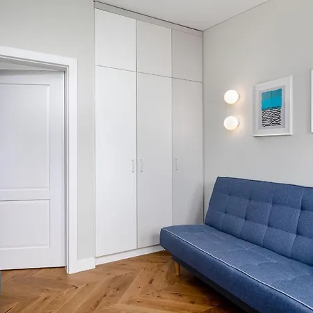 V33 Cozy *